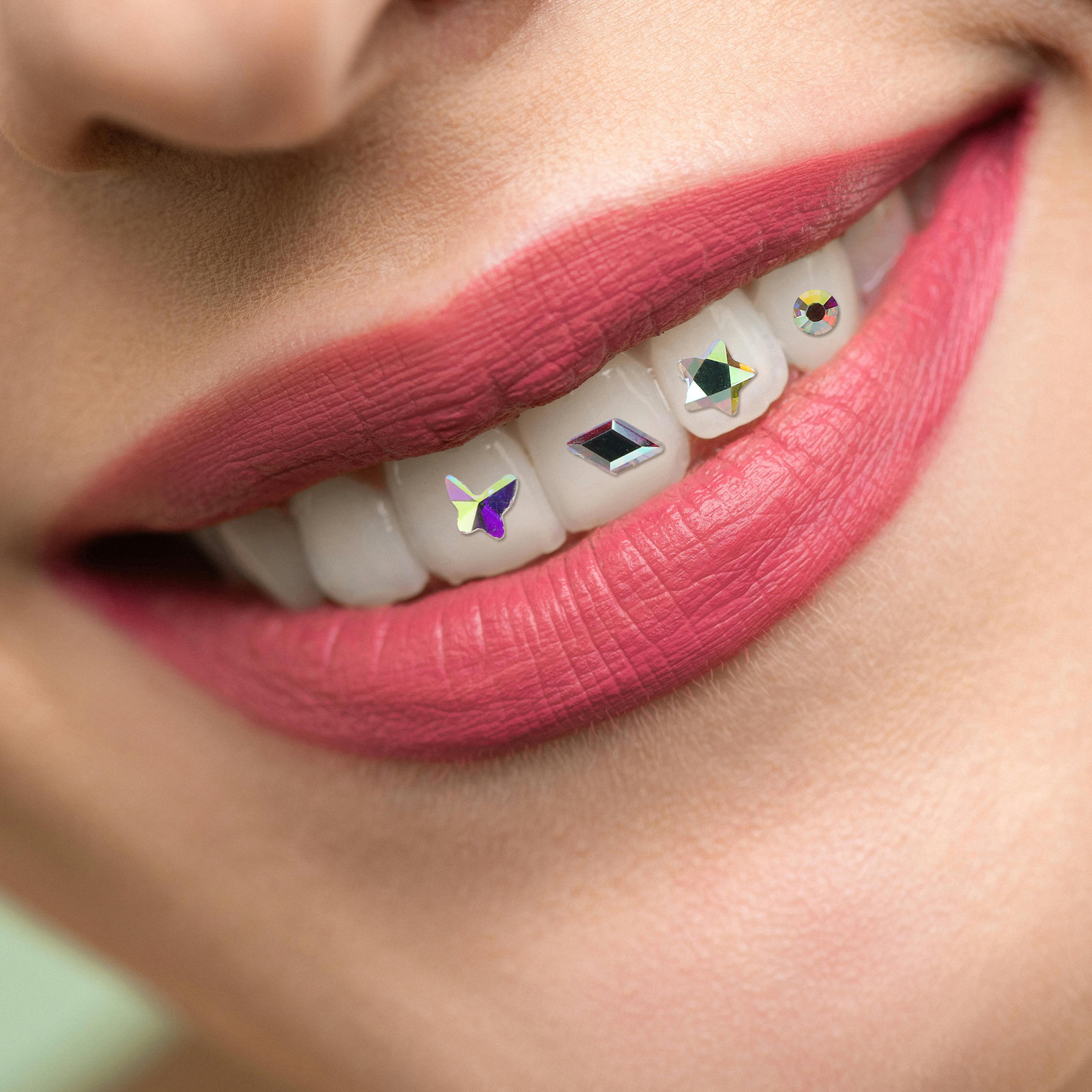 Kompletny zestaw ozdób na zęby – Tooth Gem Kit recenzja i cena